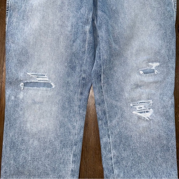 WHBM Sculpt Straight Crop Jeans sz 8 Mom jeans Distressed High Rise Jeans - Picture 5 of 9